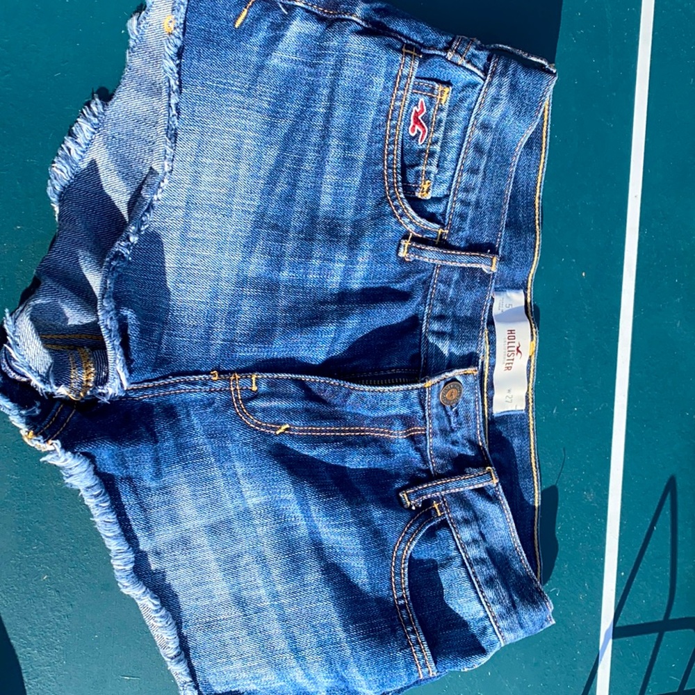 Hollister jeans size 5 mid rise
